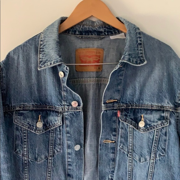Levi’s Denim Jean Jacket - Picture 5 of 5